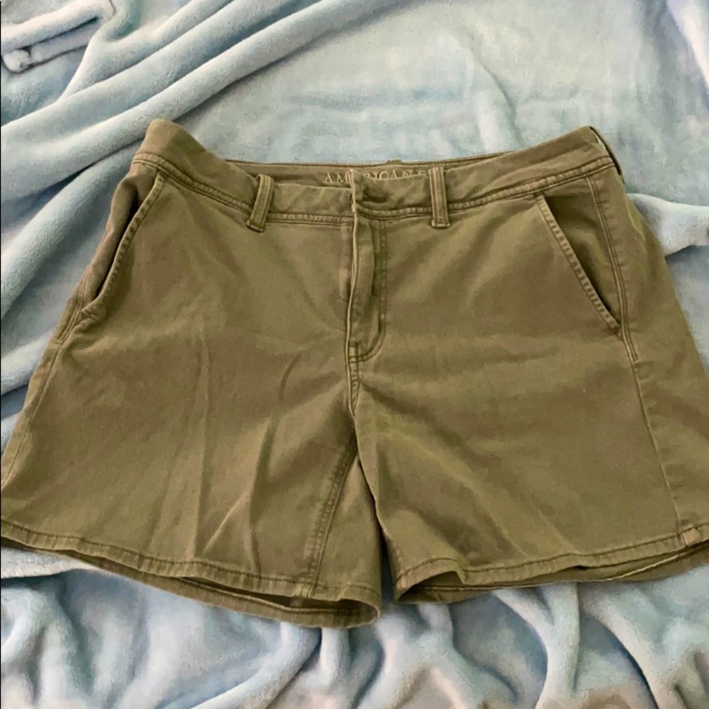 Mid waise strechy shorts